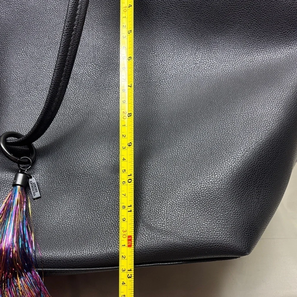 Victoria's Secret Large Black Faux Leather Tote Bag with Tassel Vegan - Picture 5 of 10